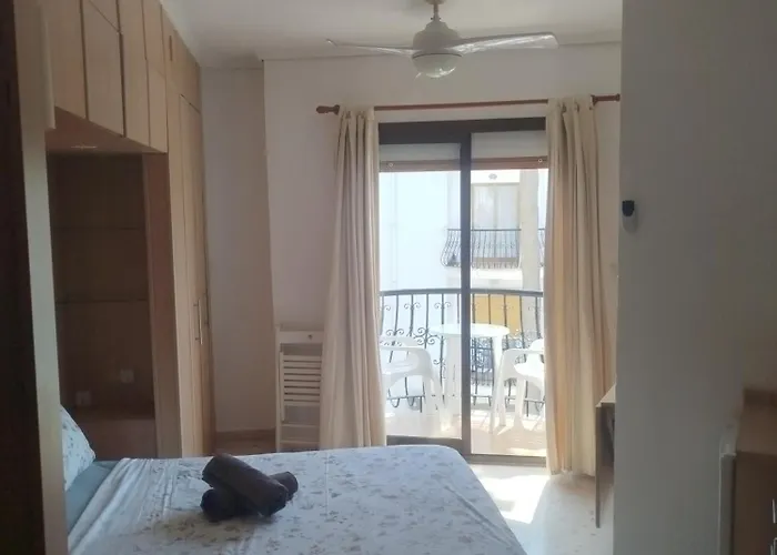 Estudio Alfil-piscina Apartment